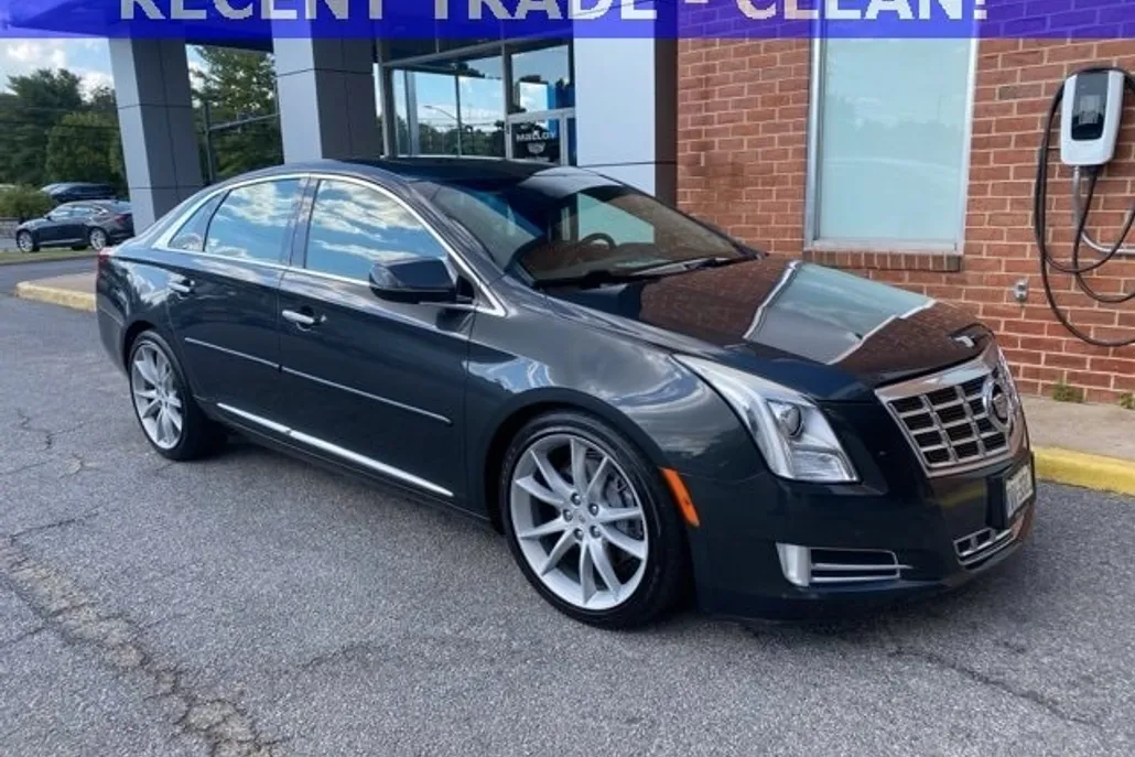 2013 Cadillac XTS Premium photo 1