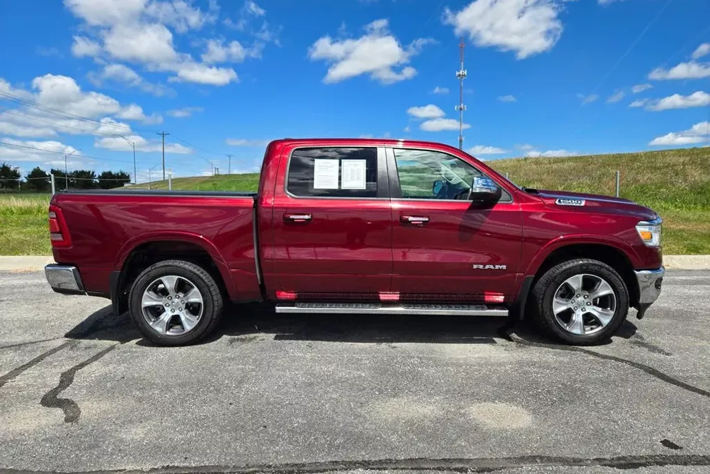 2022 Ram 1500 Laramie photo 1