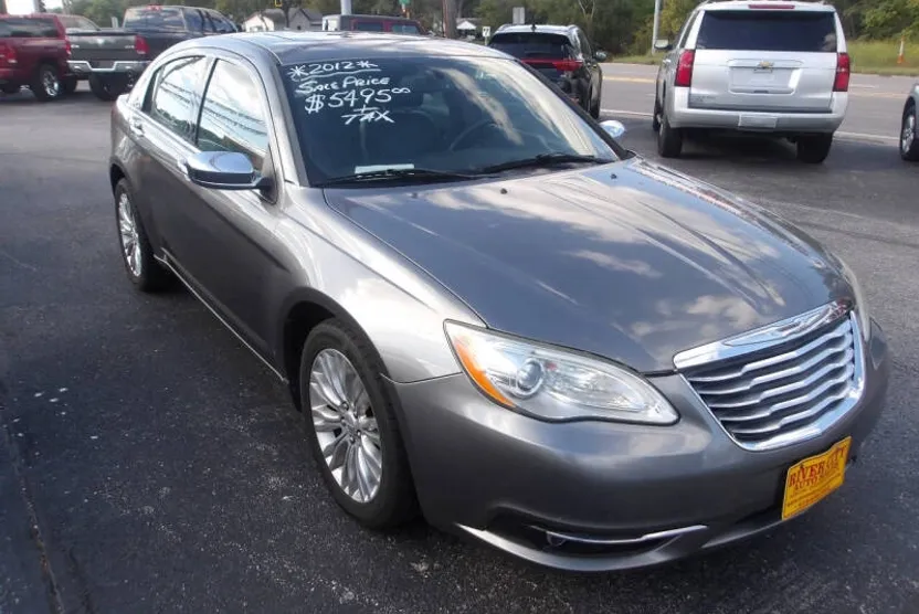 2012 Chrysler 200 Limited photo 1