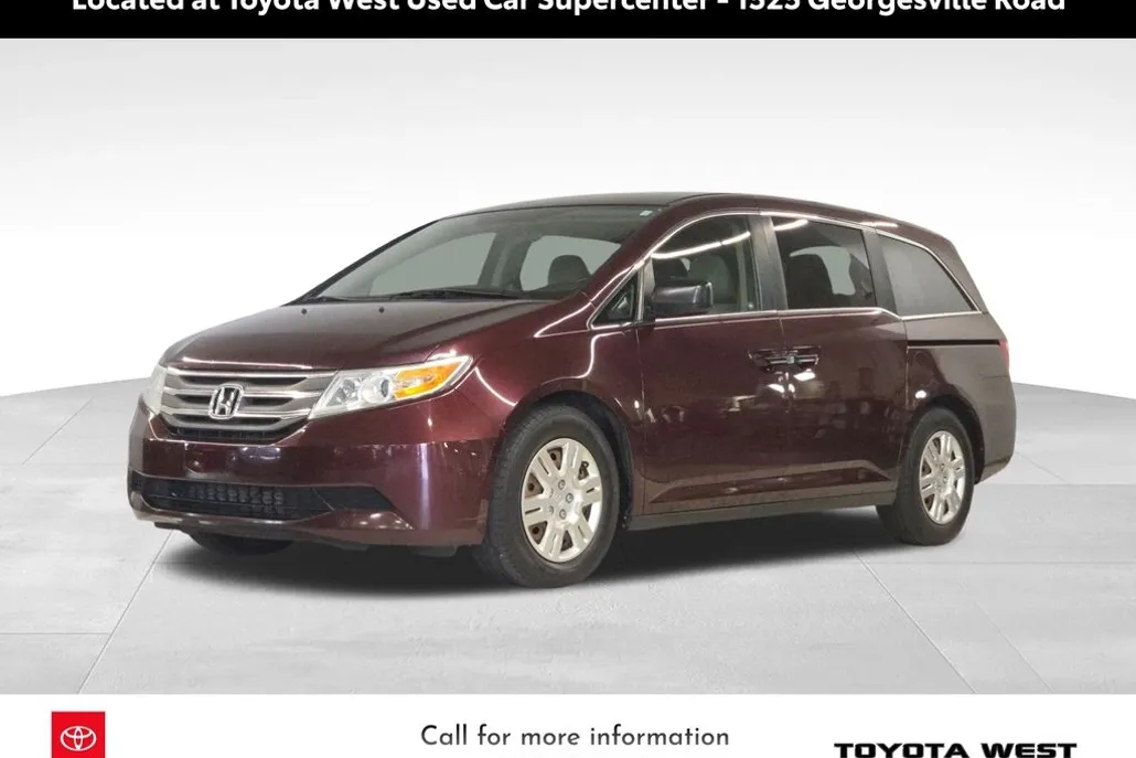 2011 Honda Odyssey LX photo 1