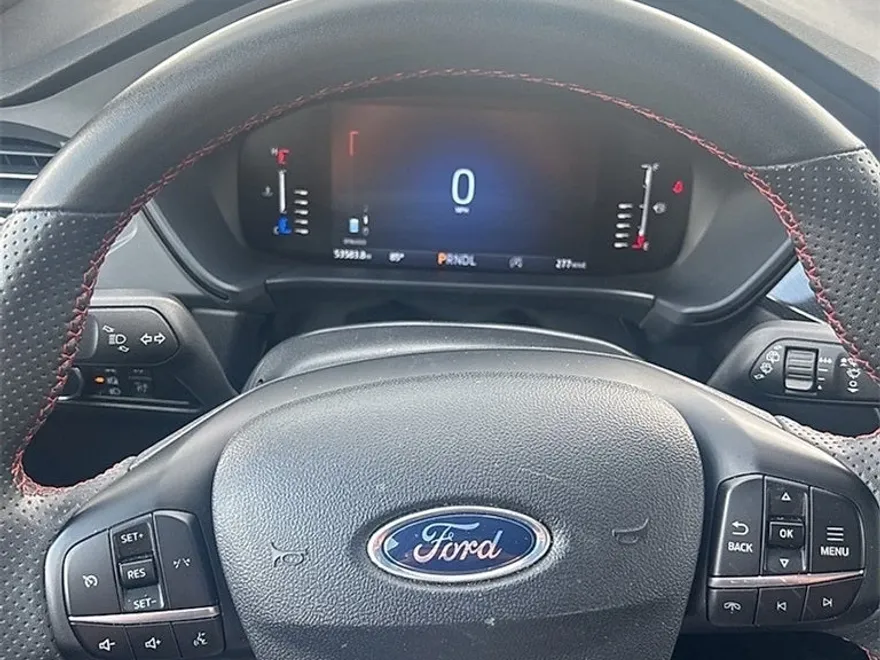 2023 Ford Escape ST-Line photo 1