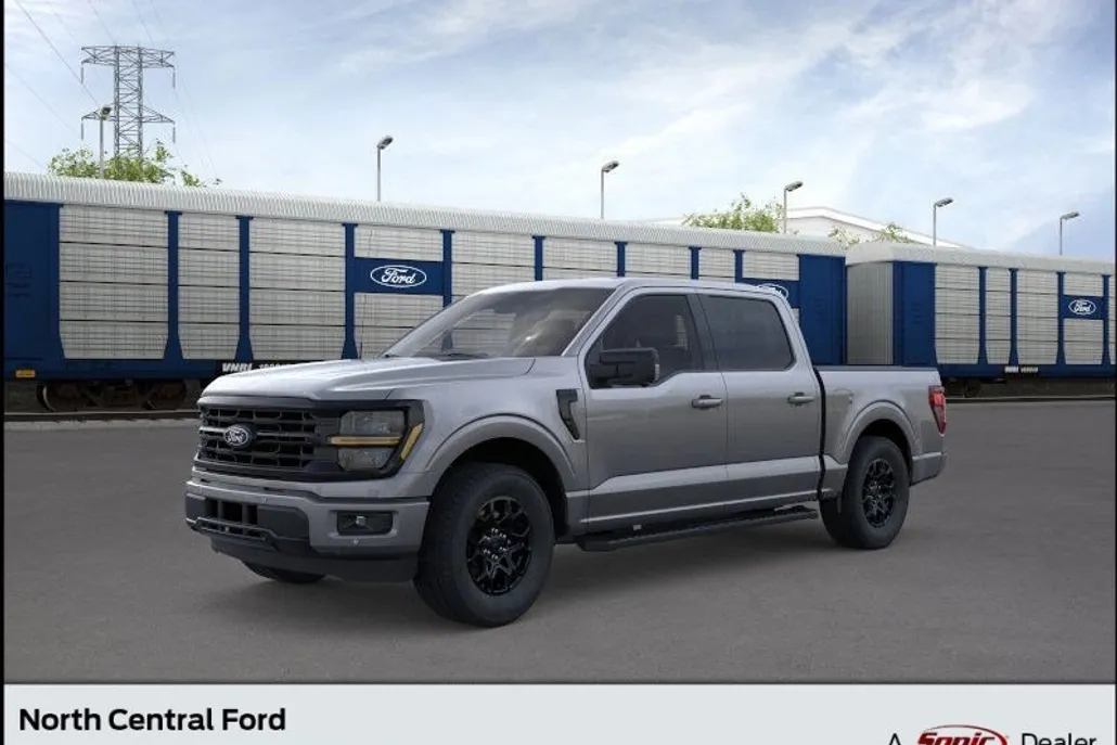 2025 Ford F-150 XLT photo 1