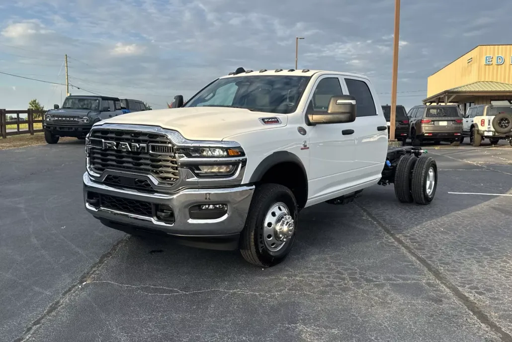 2025 Ram 3500 Tradesman photo 1