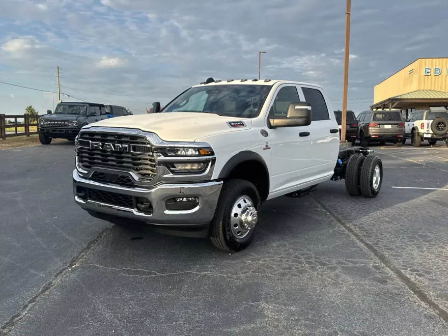 2025 Ram 3500 Tradesman photo 1