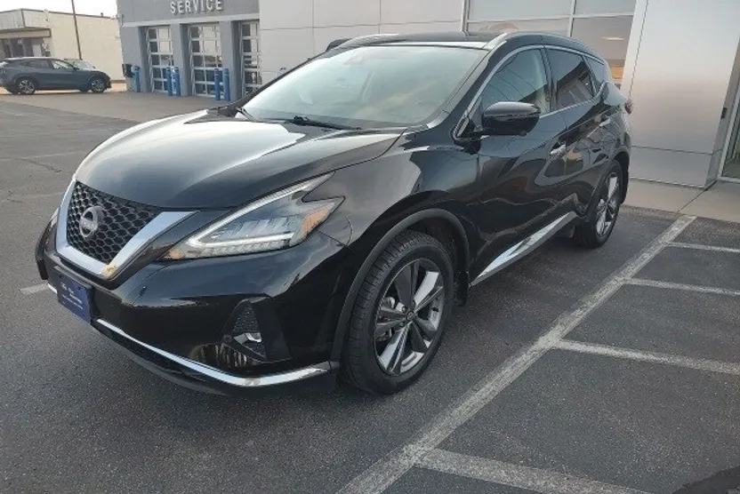 2023 Nissan Murano Platinum photo 1
