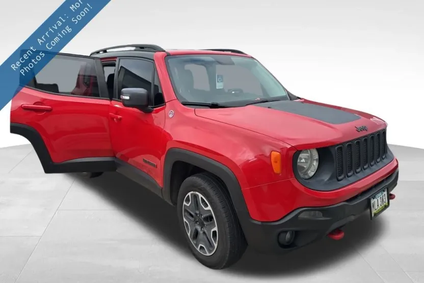 2016 Jeep Renegade Trailhawk photo 1
