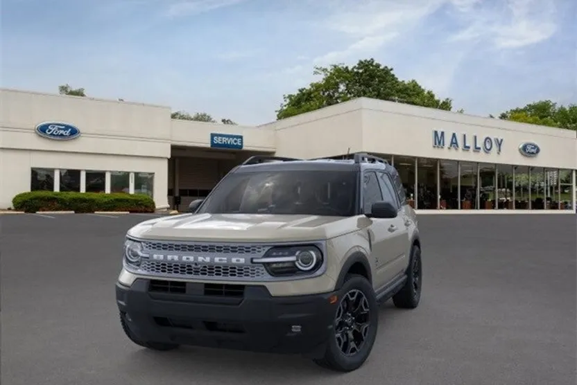 2025 Ford Bronco Sport Outer Banks photo 1