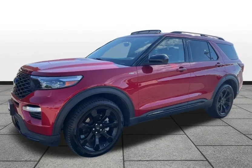2024 Ford Explorer ST-Line photo 1
