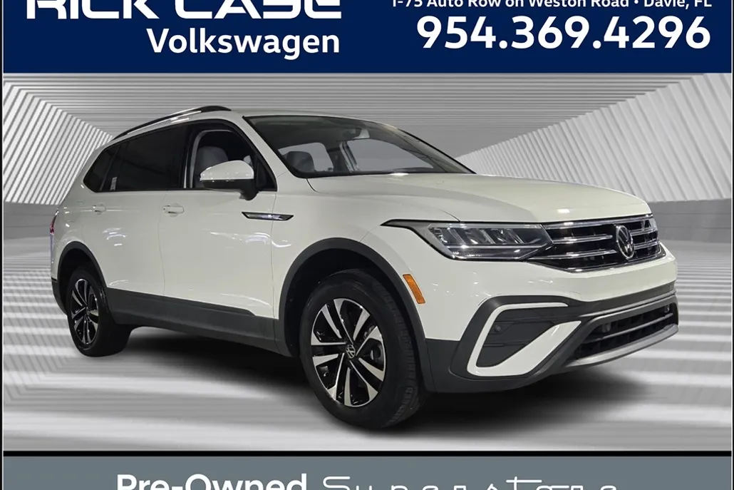 2022 Volkswagen Tiguan S photo 1