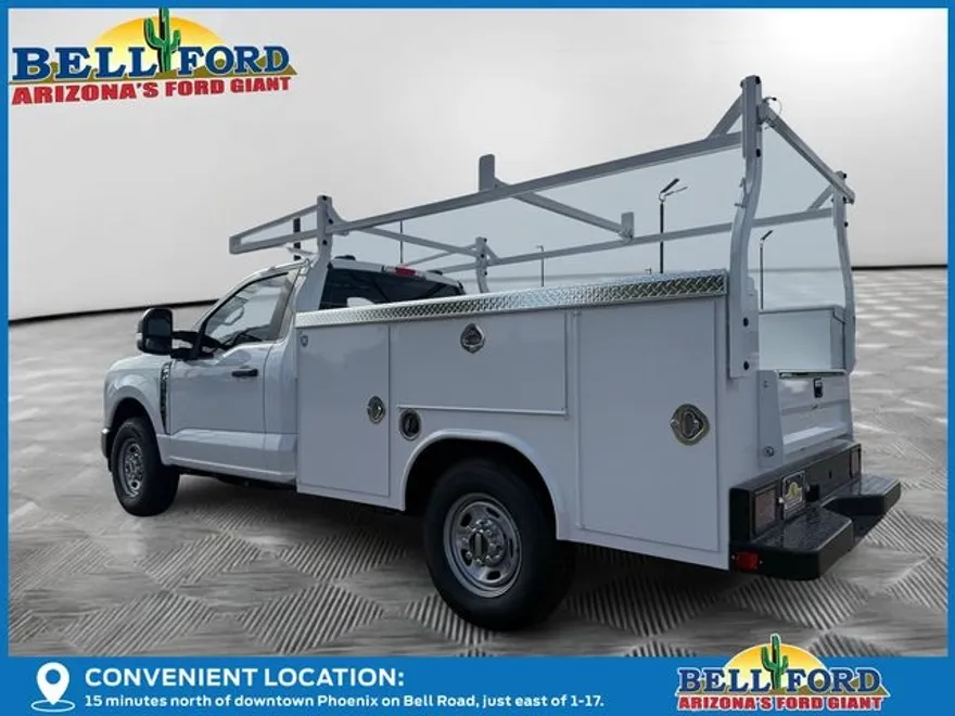2025 Ford F-250 photo 1