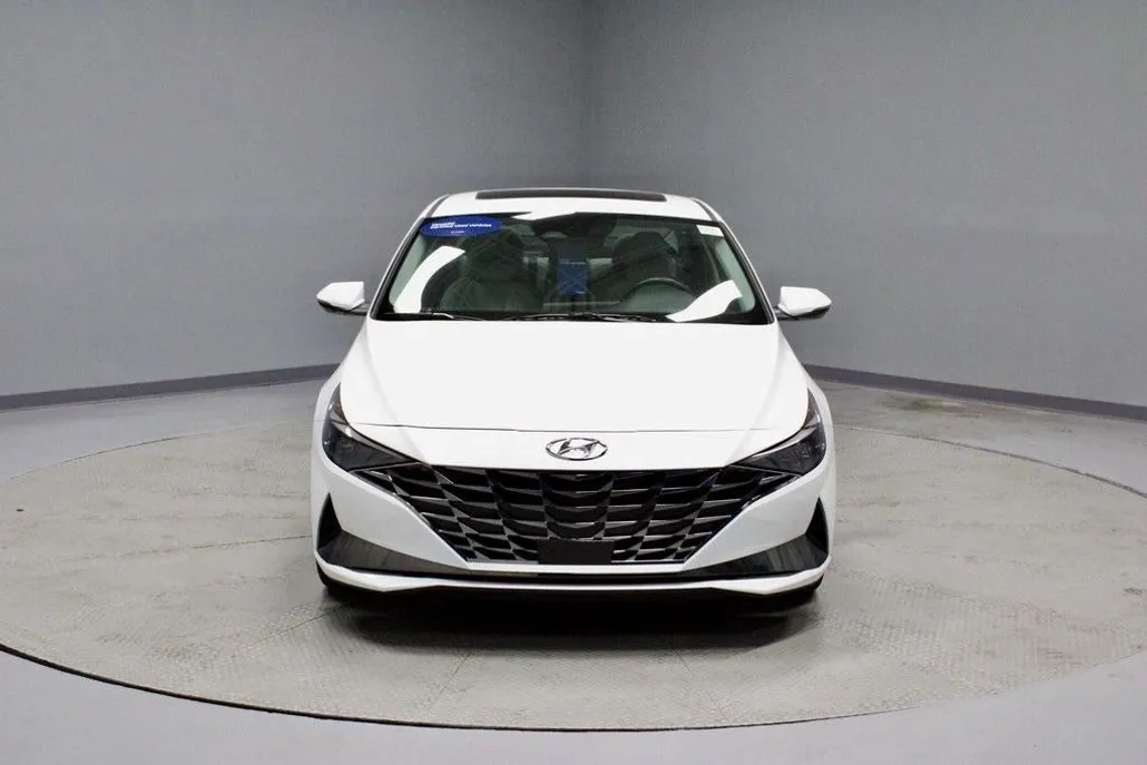 2021 Hyundai Elantra Limited photo 1