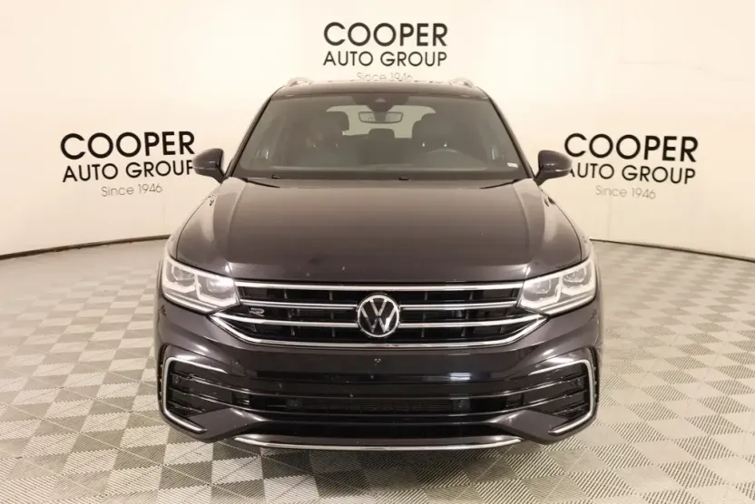 2022 Volkswagen Tiguan SEL Premium R-Line photo 1