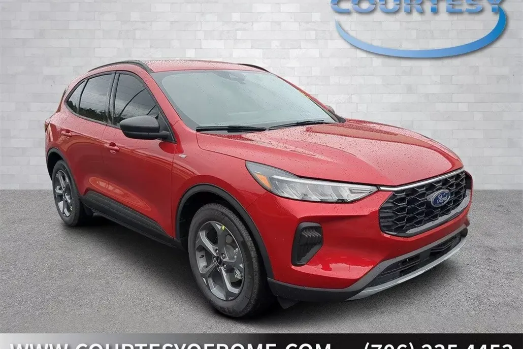 2025 Ford Escape ST-Line photo 1