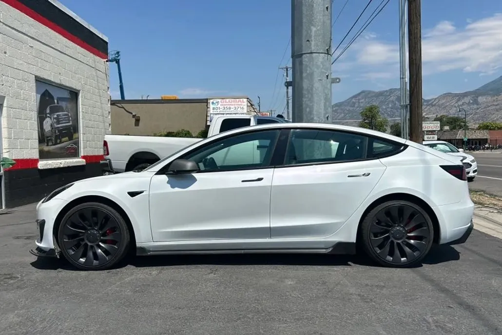 2022 Tesla Model 3 Performance photo 1
