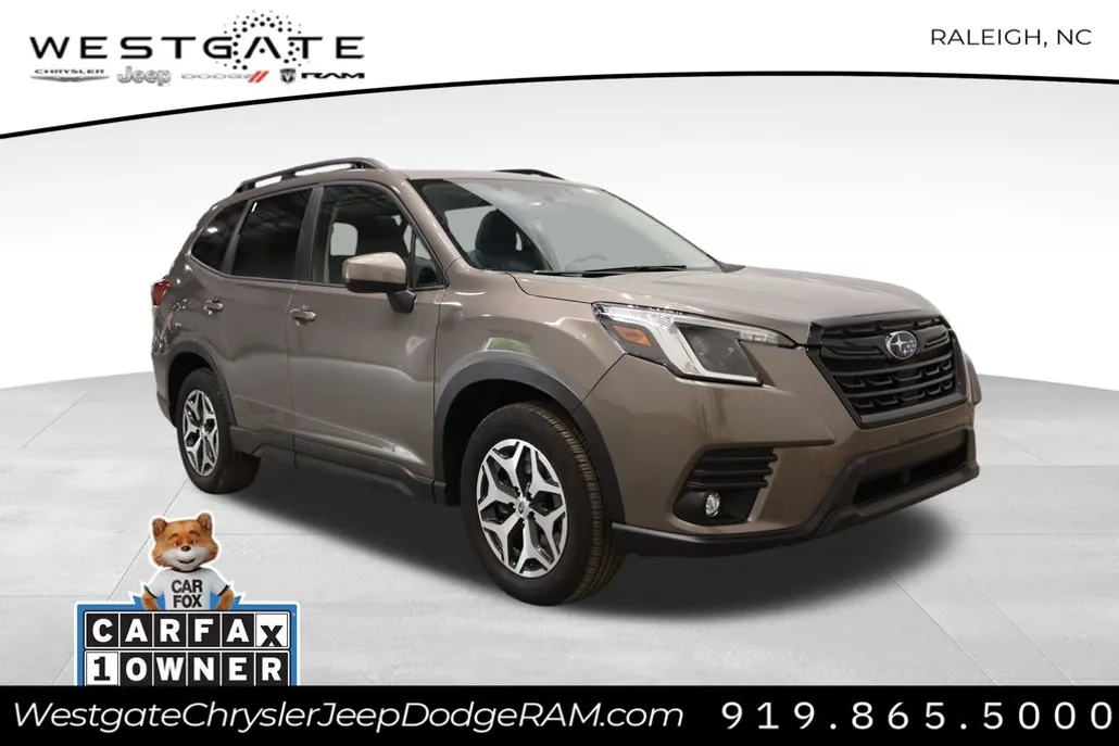 2024 Subaru Forester Premium photo 1