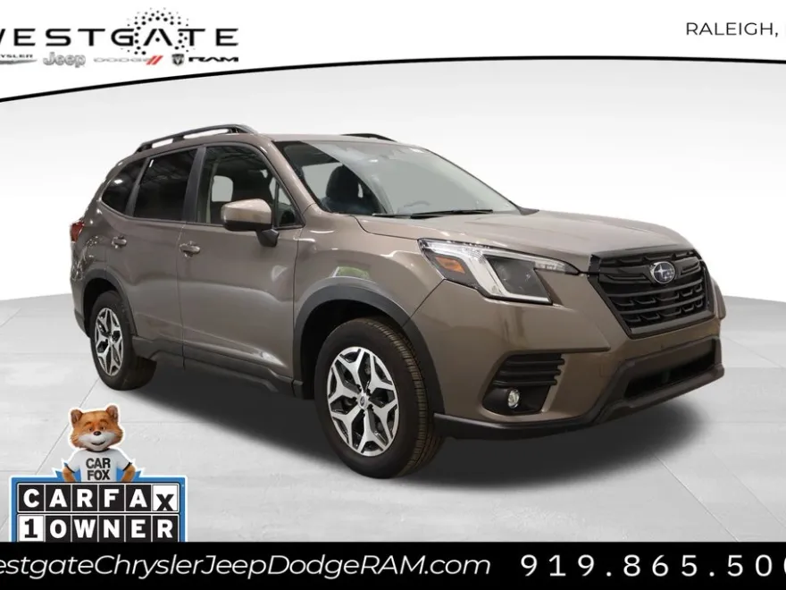 2024 Subaru Forester Premium photo 1