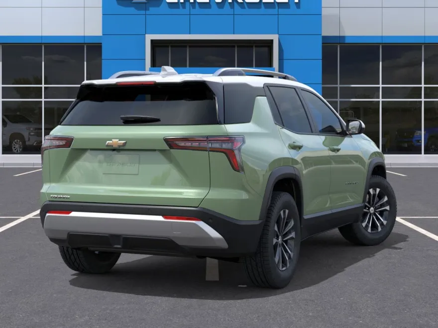 2026 Chevrolet Equinox LT photo 1
