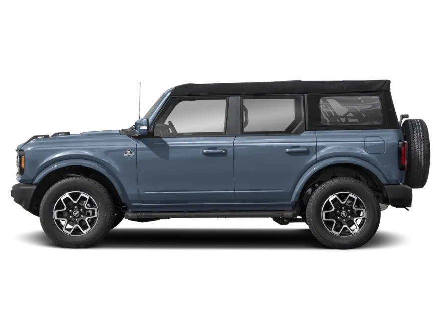 2025 Ford Bronco Outer Banks photo 2