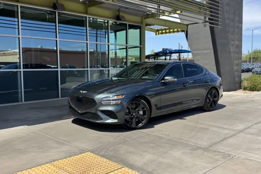2023 Genesis G70 3.3T photo 1