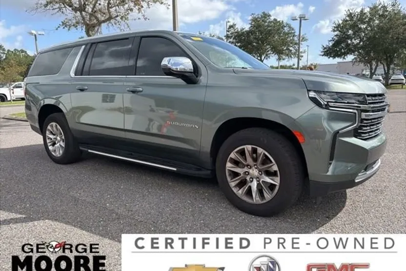 2023 Chevrolet Suburban Premier photo 1