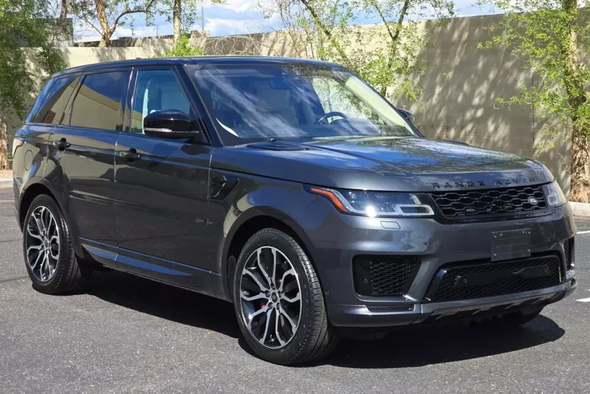 2019 Land Rover Range Rover HSE photo 1