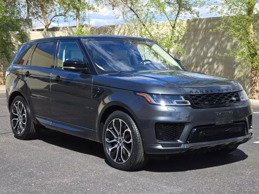 2019 Land Rover Range Rover HSE photo 1