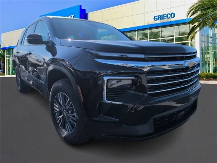 2026 Chevrolet Traverse photo 1