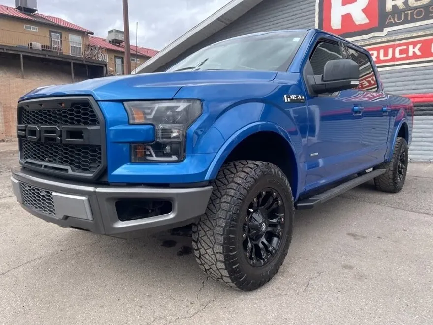 2015 Ford F-150 XLT photo 1