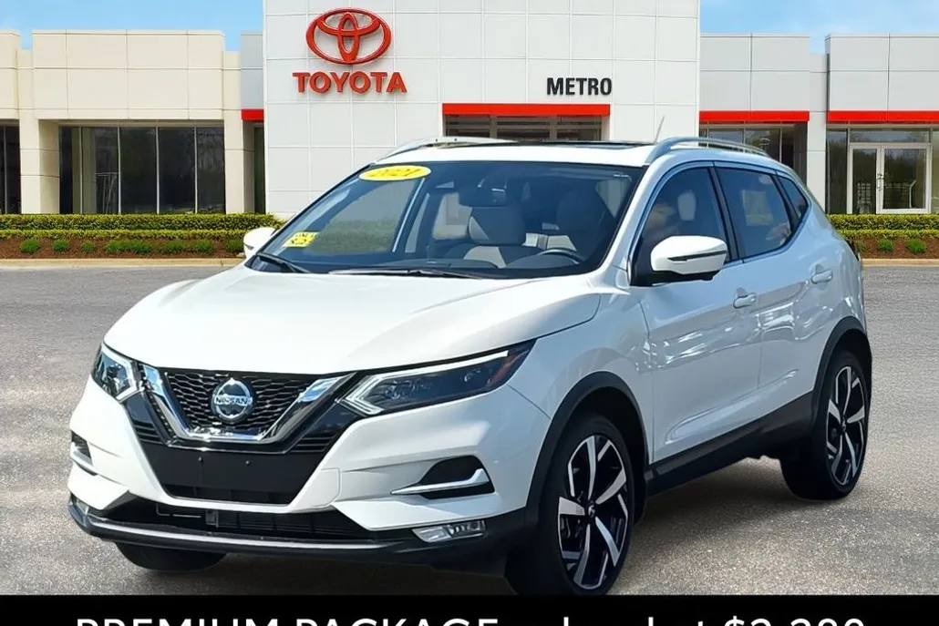 2021 Nissan Rogue Sport SL photo 1