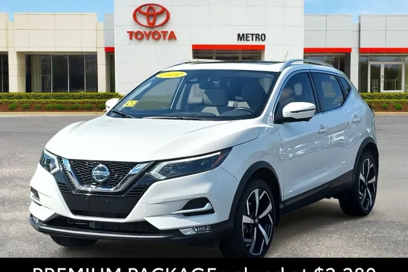 2021 Nissan Rogue Sport SL photo 1