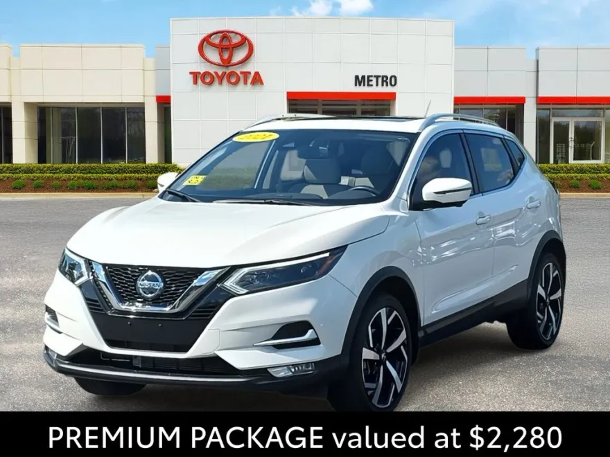2021 Nissan Rogue Sport SL photo 1