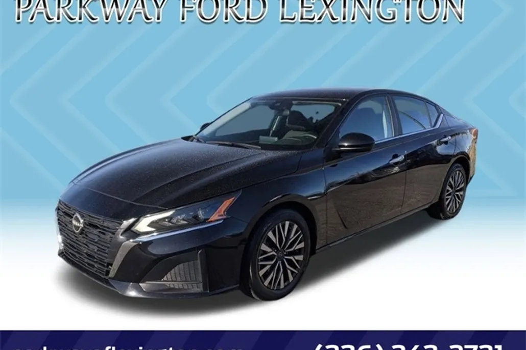2023 Nissan Altima 2.5 SV photo 1
