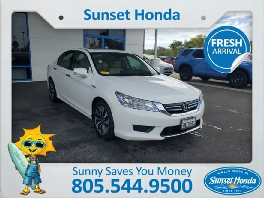 2015 Honda Accord Hybrid Touring photo 1