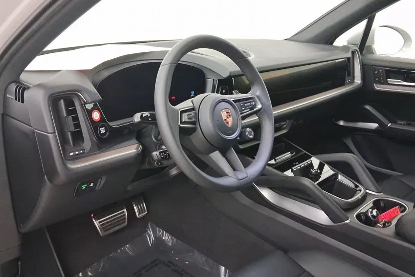 2026 Porsche Cayenne photo 1