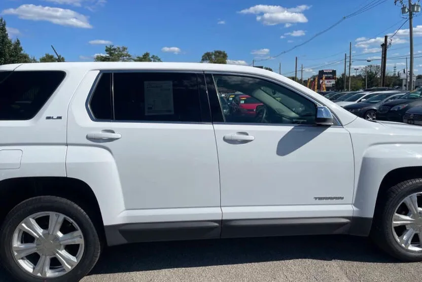 2017 Gmc Terrain SLE photo 1