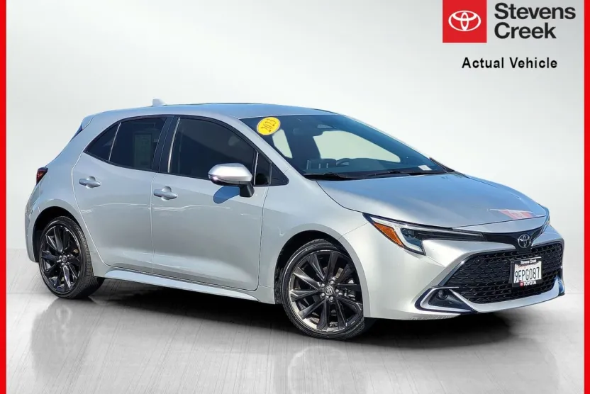 2023 Toyota Corolla XSE photo 1