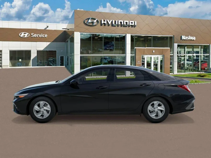 2025 Hyundai Elantra SE photo 1