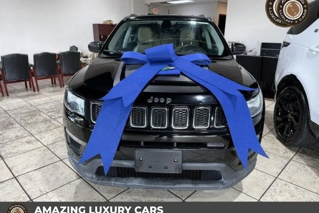 2018 Jeep Compass Sport photo 1