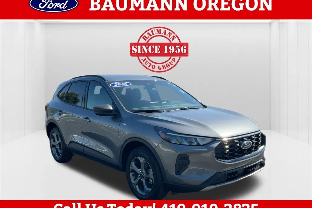 2025 Ford Escape ST-Line photo 1