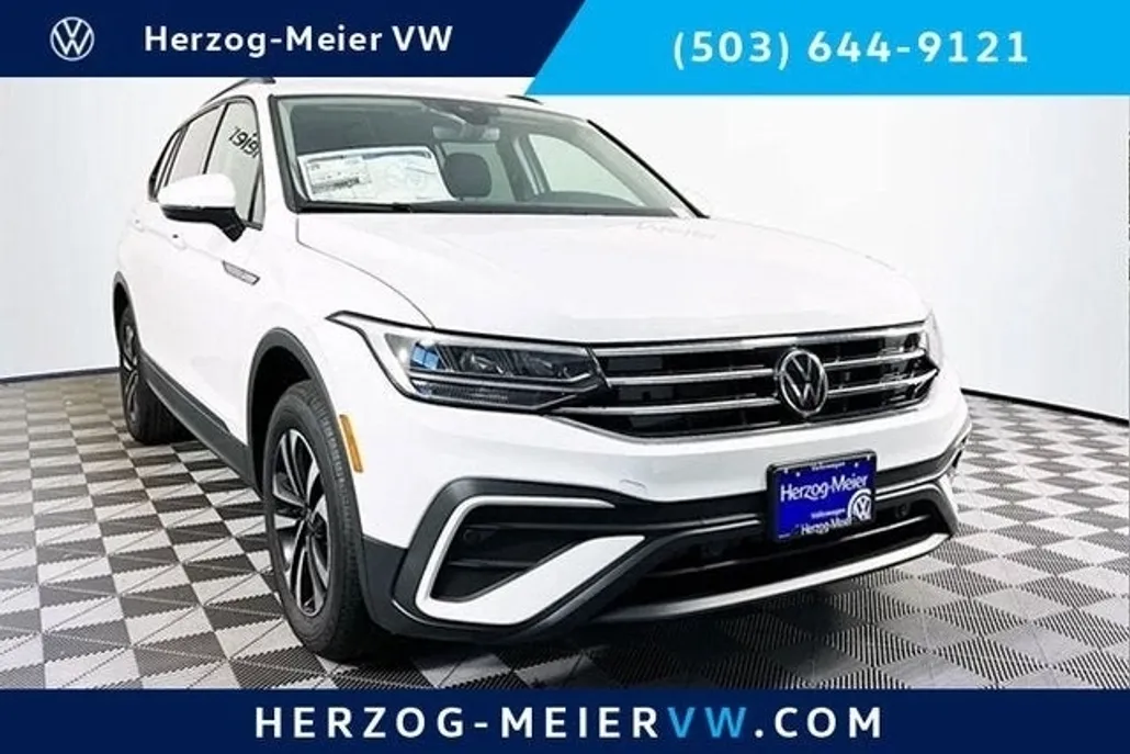 2024 Volkswagen Tiguan S photo 1