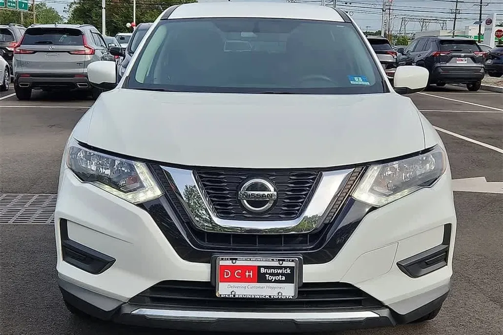 2018 Nissan Rogue S photo 1