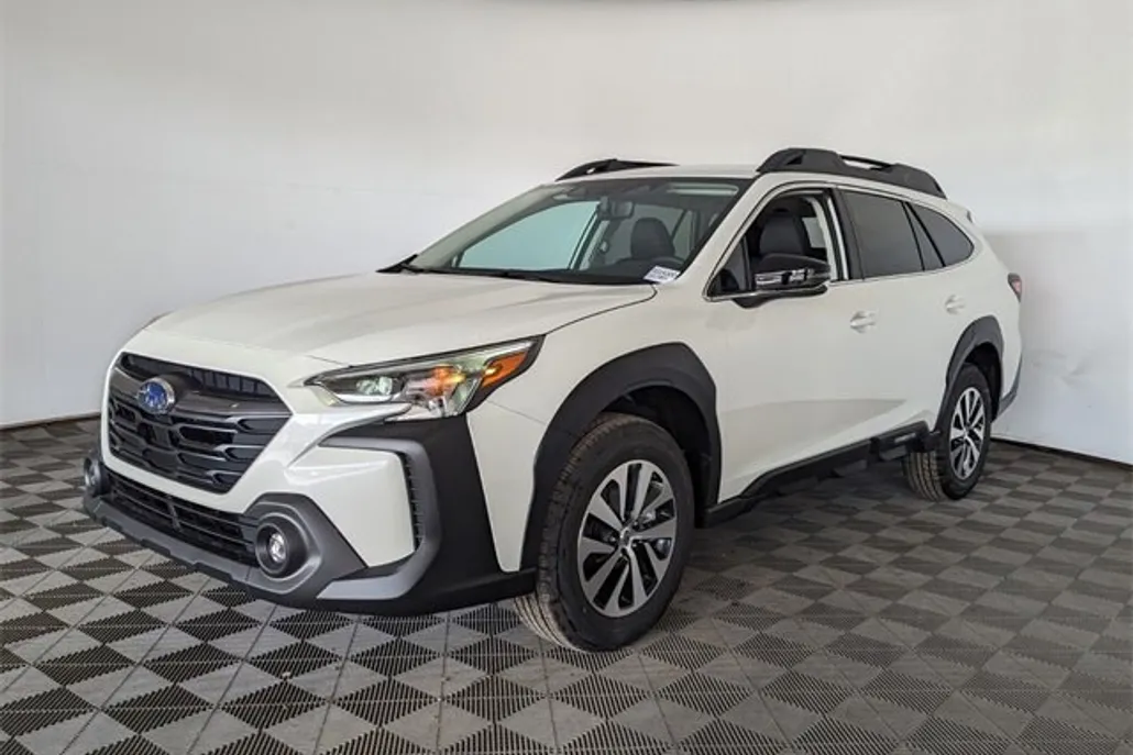 2024 Subaru Outback Premium photo 1
