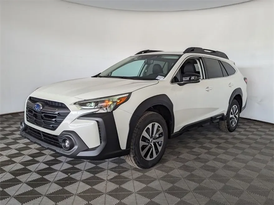 2024 Subaru Outback Premium photo 1