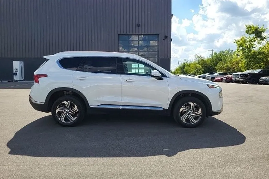 2022 Hyundai Santa Fe SEL Premium photo 1