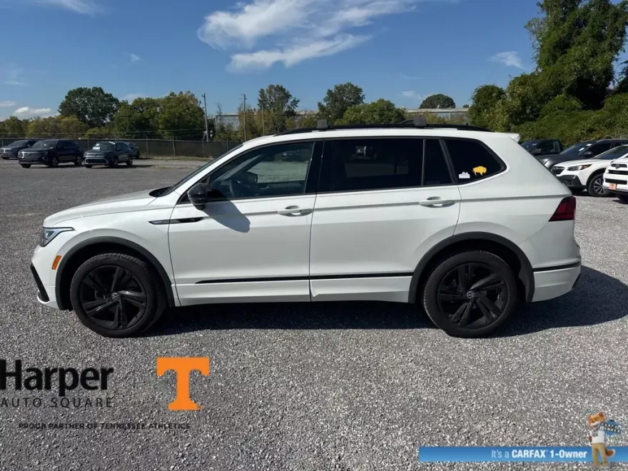 2024 Volkswagen Tiguan SE R-Line Black photo 1