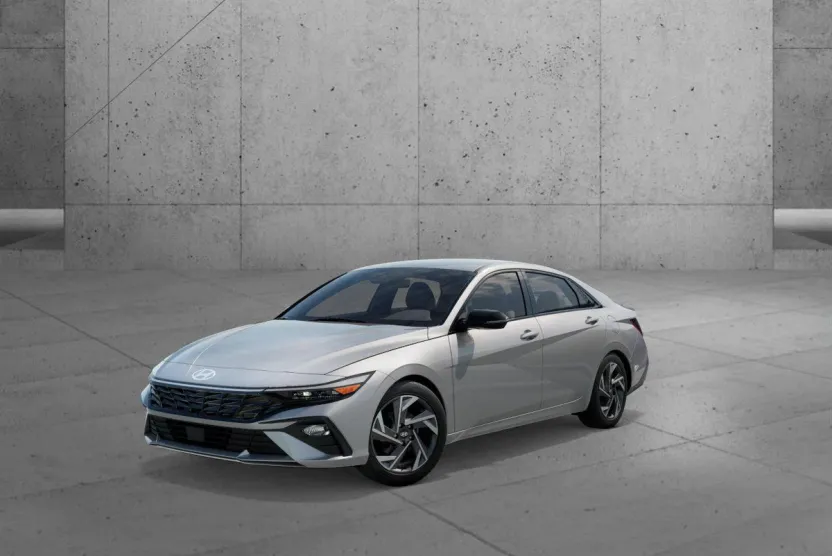 2025 Hyundai Elantra SEL Sport photo 1