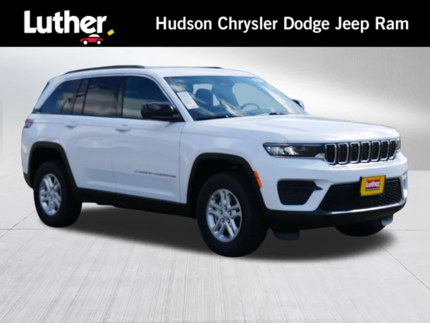 2025 Jeep Grand Cherokee Laredo photo 1