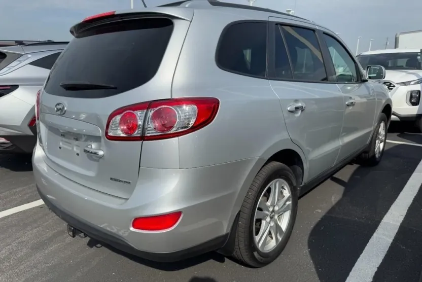 2012 Hyundai Santa Fe Limited photo 1