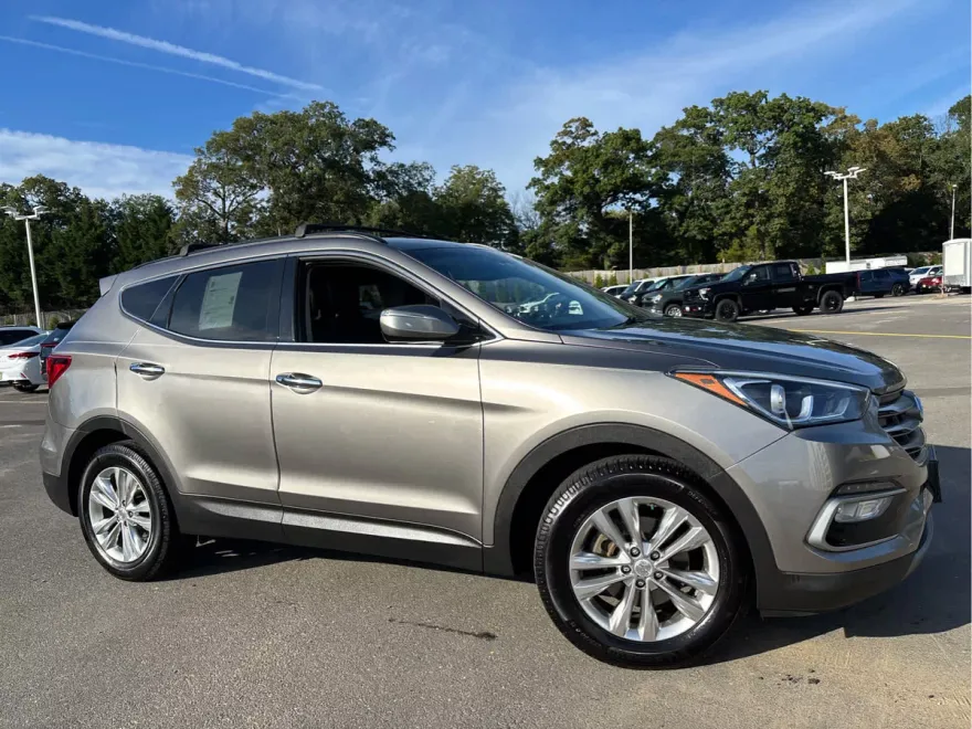 2018 Hyundai Santa Fe Sport photo 1
