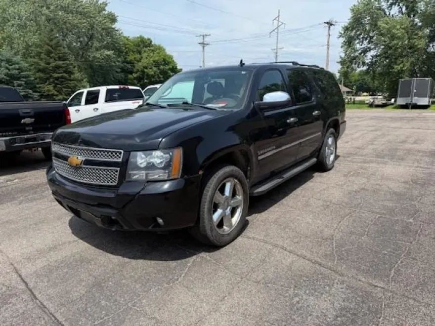 2012 Chevrolet Suburban LTZ photo 1